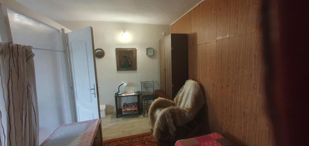 Стая За Гости "Ирина" Balçık Dış mekan fotoğraf